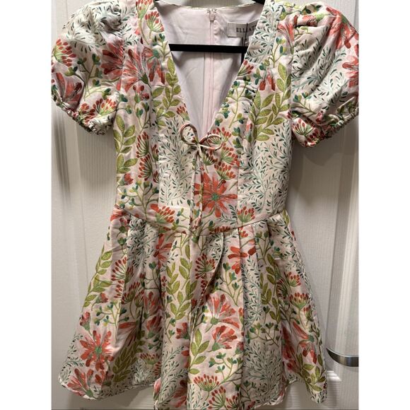 ELLIATT Calaantha Puff Sleeve Mini Dress in Floral Wedding Guest size S NWT - Picture 5 of 7